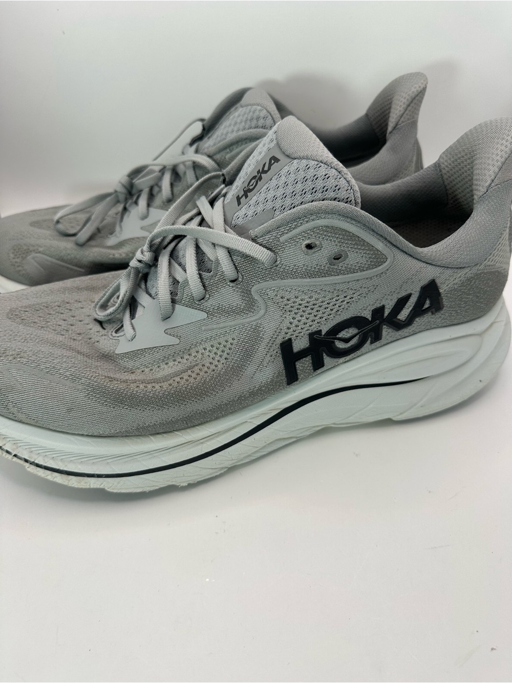 Hoka Clifton 10 Size 15-2E Men's Athletic Running Shoes Grey Silver 1162032 GYST